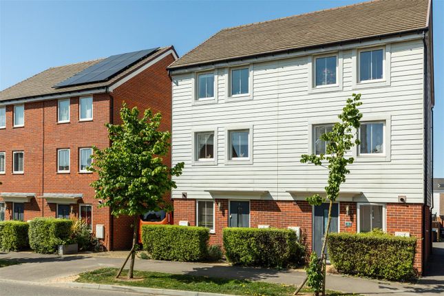 Virginia Drive, Haywards Heath 3 bed semi