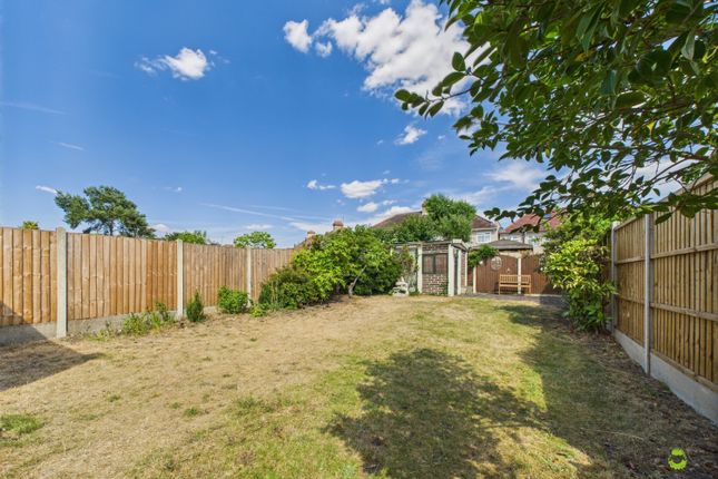 90 Preston Drive, Bexleyheath 5 bed semi