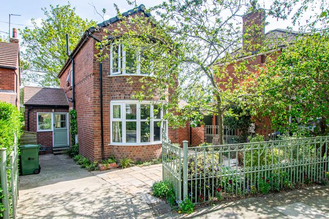 York YO30 3 bed detached house for sale