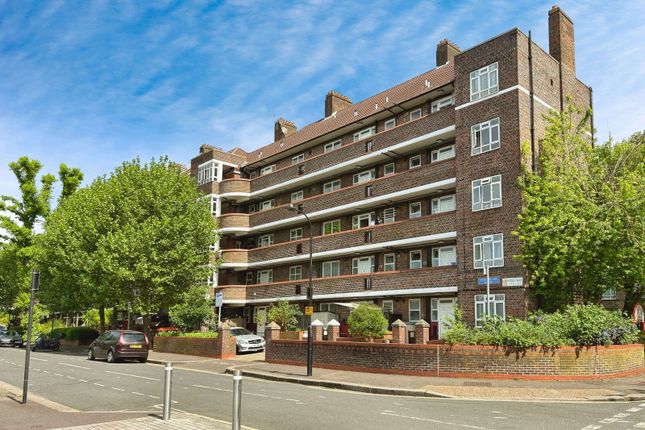 White City Estate, London W12 2 bed flat for sale
