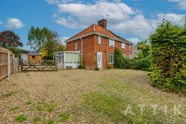3 bed semi-detached house