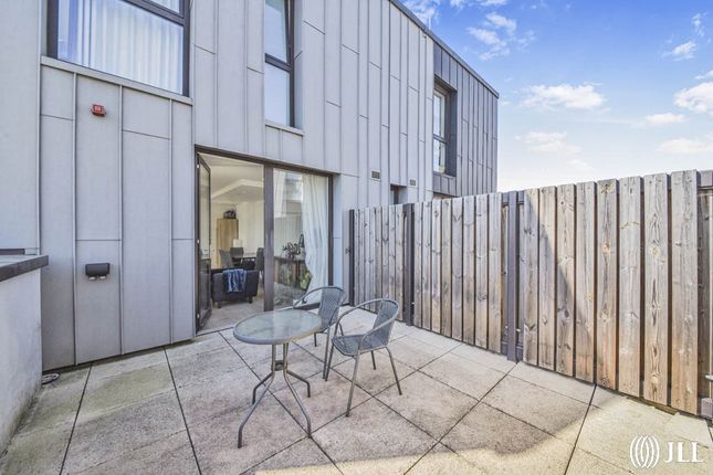 3 bed flat