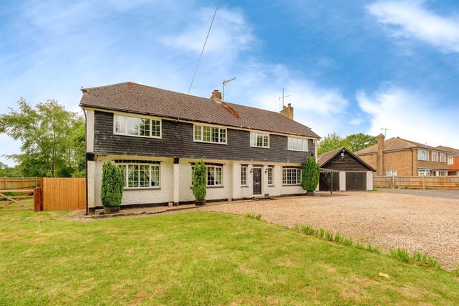 3 bed detached house