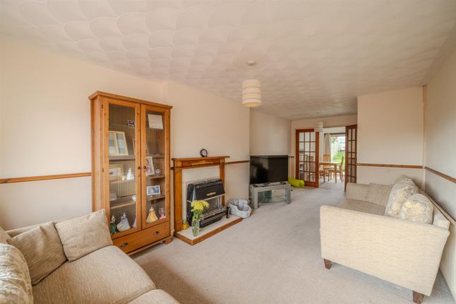 Trostrey Close, Pontypool NP4 3 bed semi