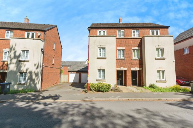 4 bedroom semi-detached house for sale