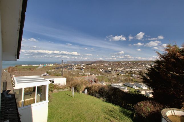 Aberporth, Cardigan 3 bed detached bungalow for sale