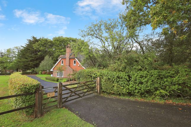 2 bedroom detached house for sale