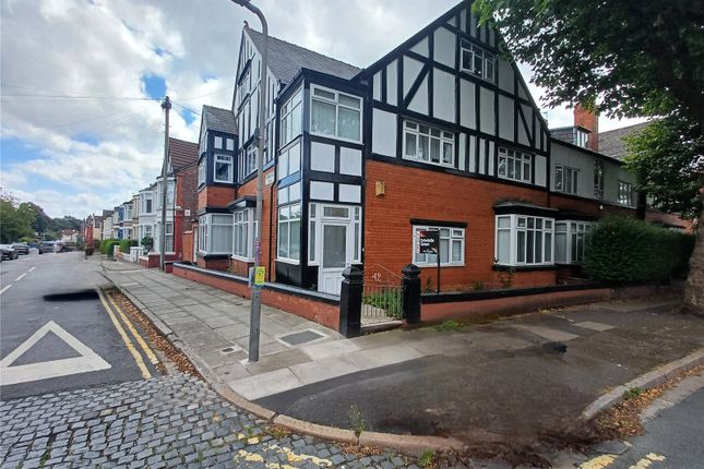 6 bedroom house for sale