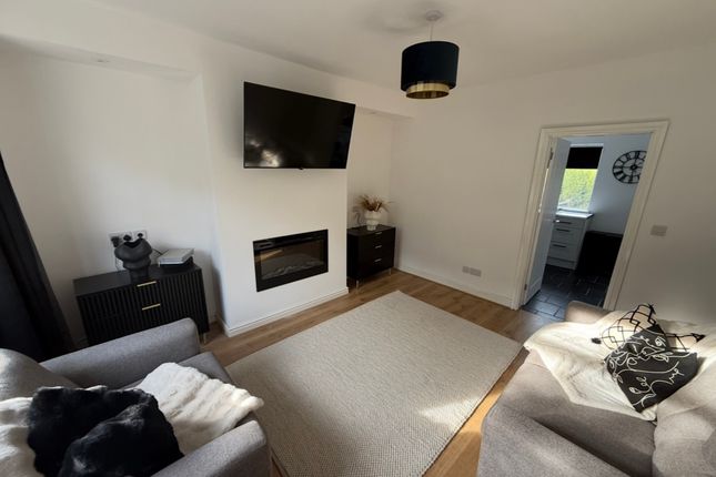 39 Inglewood Drive, Newcastle, ST5 2 bed semi