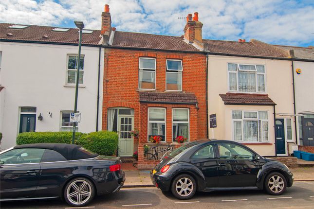 Springfield Road, Teddington, TW11 2 bed terraced house for sale