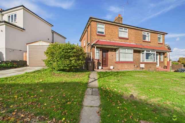 Midfield Avenue, Bexleyheath, Kent, DA7 3 bed semi