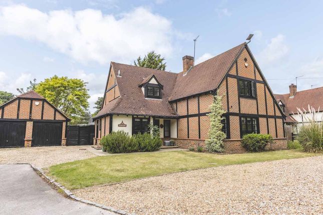 Grays Park Road, Stoke Poges SL2 4 bed detached house for sale