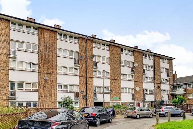 Stoford Close, London SW19 3 bed apartment for sale