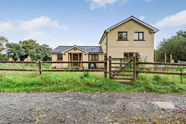 Felinfach, Lampeter, SA48 3 bed detached house for sale