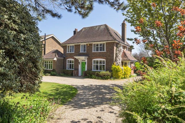 Sea Avenue, Littlehampton BN16 4 bed detached house for sale