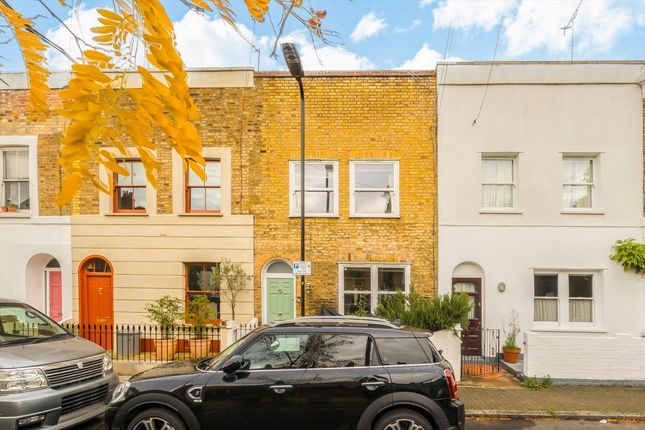 Navarino Grove, London E8 3 bed house for sale