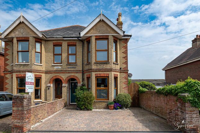 Tynedale, High Park Road, Ryde 4 bed semi