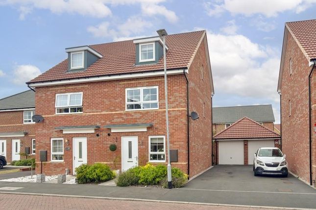 3 bedroom semi-detached house for sale