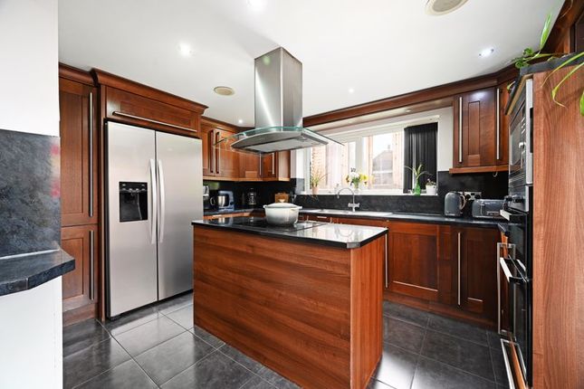 3 bed semi-detached house