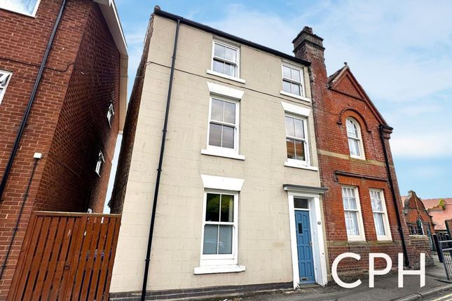 Longwestgate, Scarborough, YO11 4 bed property for sale