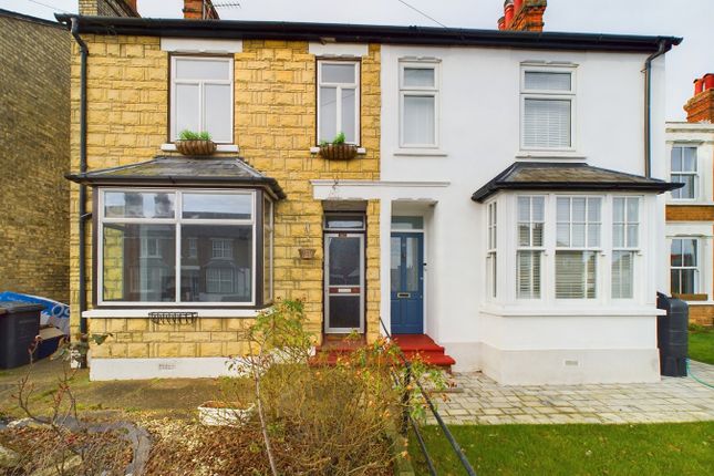 Ickleford Road, Hitchin, SG5 3 bed semi