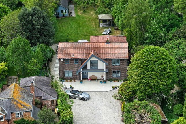 Main Street, York YO19 5 bed detached house for sale