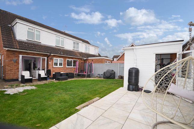 5 bedroom semi-detached house for sale