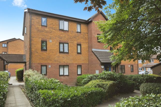 Studio flat for sale