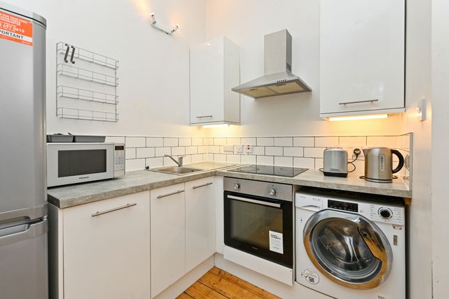 2 bedroom ground floor flat for sale