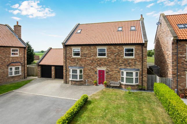 6 bedroom detached house for sale