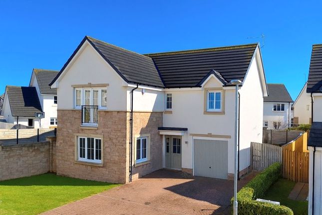 4 bedroom detached villa for sale