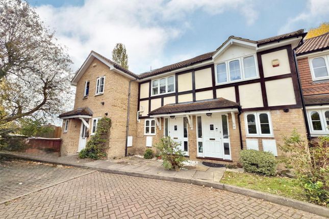 Woodpecker Close, Harrow HA3 2 bed terraced house for sale