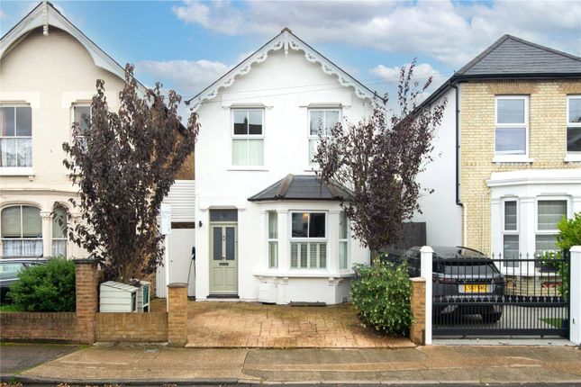 Gibbon Road, Kingston upon Thames, KT2 3 bed detached house for sale