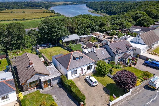 70 New Road, Hook, Haverfordwest 3 bed detached house for sale