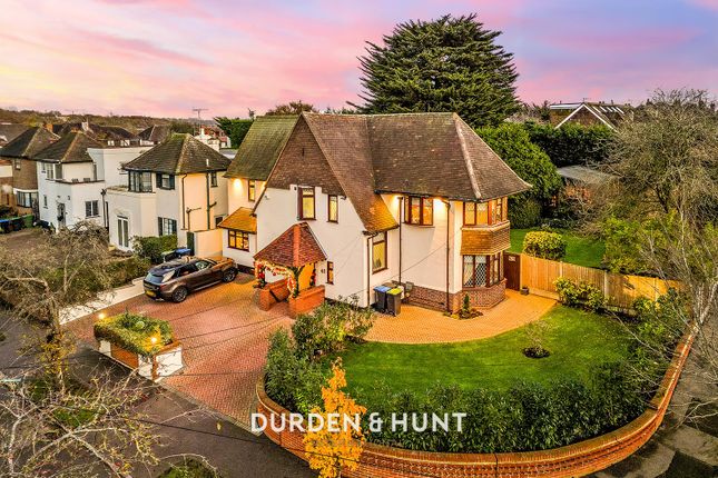 Mount Pleasant Road, Chigwell, IG7 4 bed detached house for sale