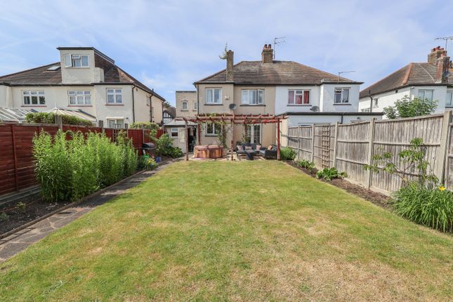 4 bedroom semi-detached house for sale
