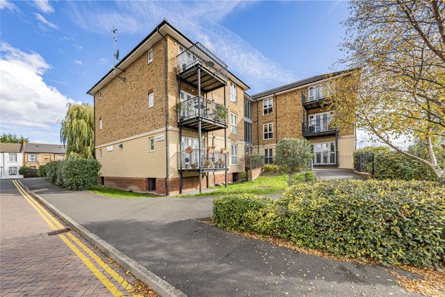 St Catherine’s Close, Raynes Park, SW20 1 bed apartment for sale