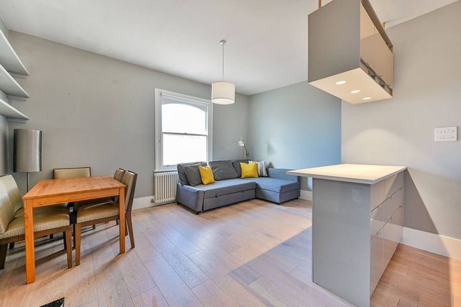 Hammersmith Grove, Brackenbury... 3 bed flat for sale