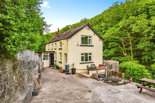2 bedroom detached house for sale