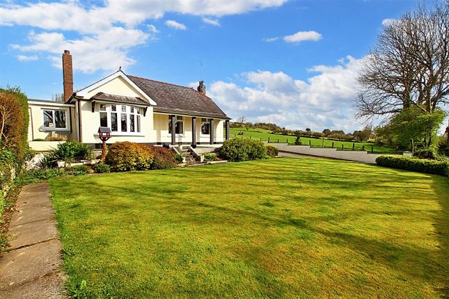 Pontgarreg, Llangrannog, Llandysul 3 bed detached bungalow for sale