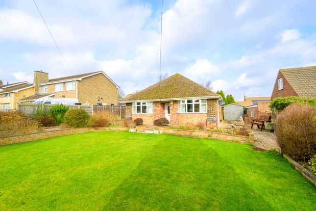 High Road, Grantham NG32 2 bed detached bungalow for sale