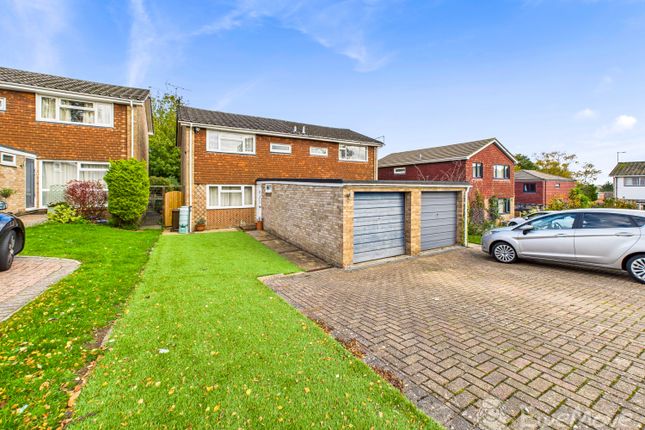 Eagle Close, Alton, Hampshire, GU34 3 bed semi