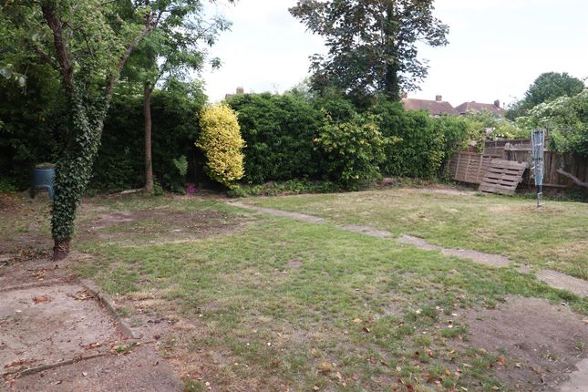 Warren Drive, Orpington BR6 2 bed semi