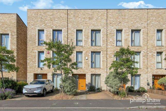 Kings Drive, Edgware, HA8 4 bed terraced house for sale