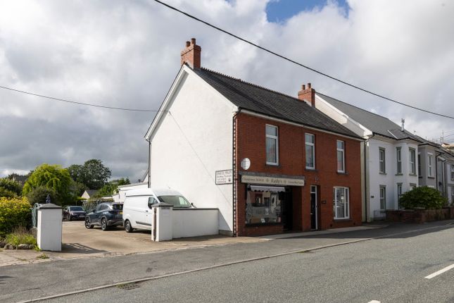 Clynderwen, SA66 4 bed detached house for sale