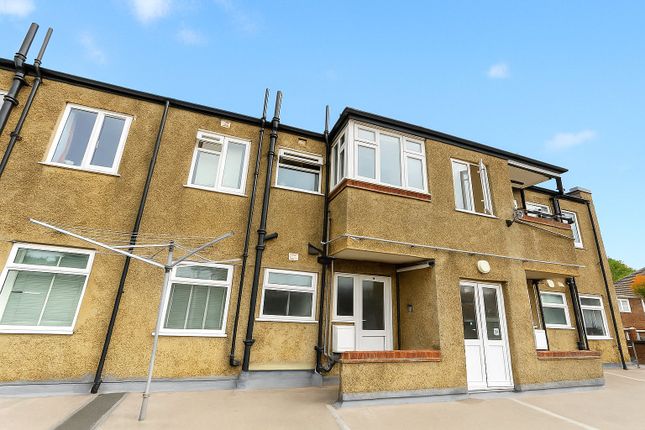 Teesdale  Court, Greater London TW7 2 bed apartment for sale