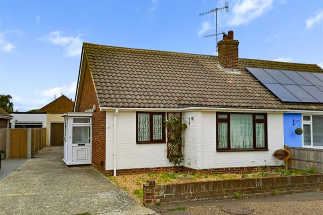 Barnsite Gardens, Rustington BN16 2 bed semi