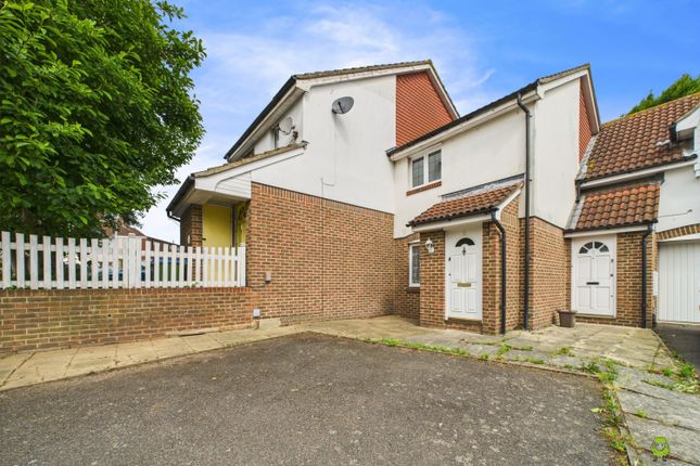 Brindley Close, Bexleyheath, Kent, DA7 2 bed terraced house for sale