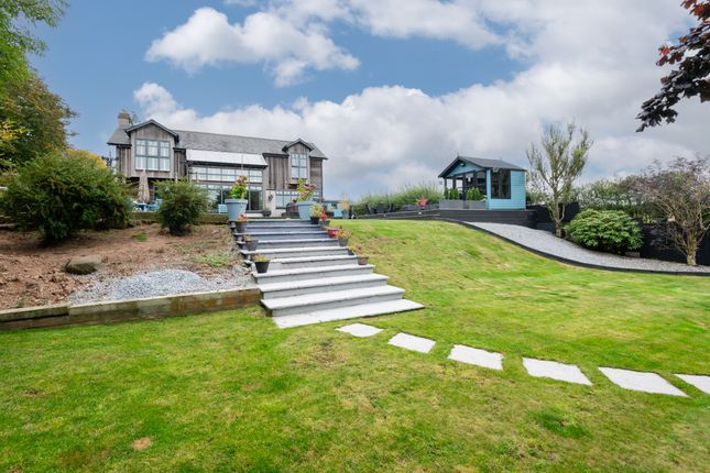 3 bed detached house