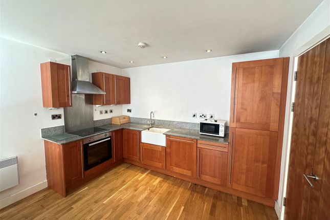 Advent 2, 1 Isaac Way, Ancoats 2 bed apartment for sale